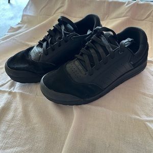 Specialized 2FO Roost Flat Mountain Bike Shoes size 9.6, EU Size 43.